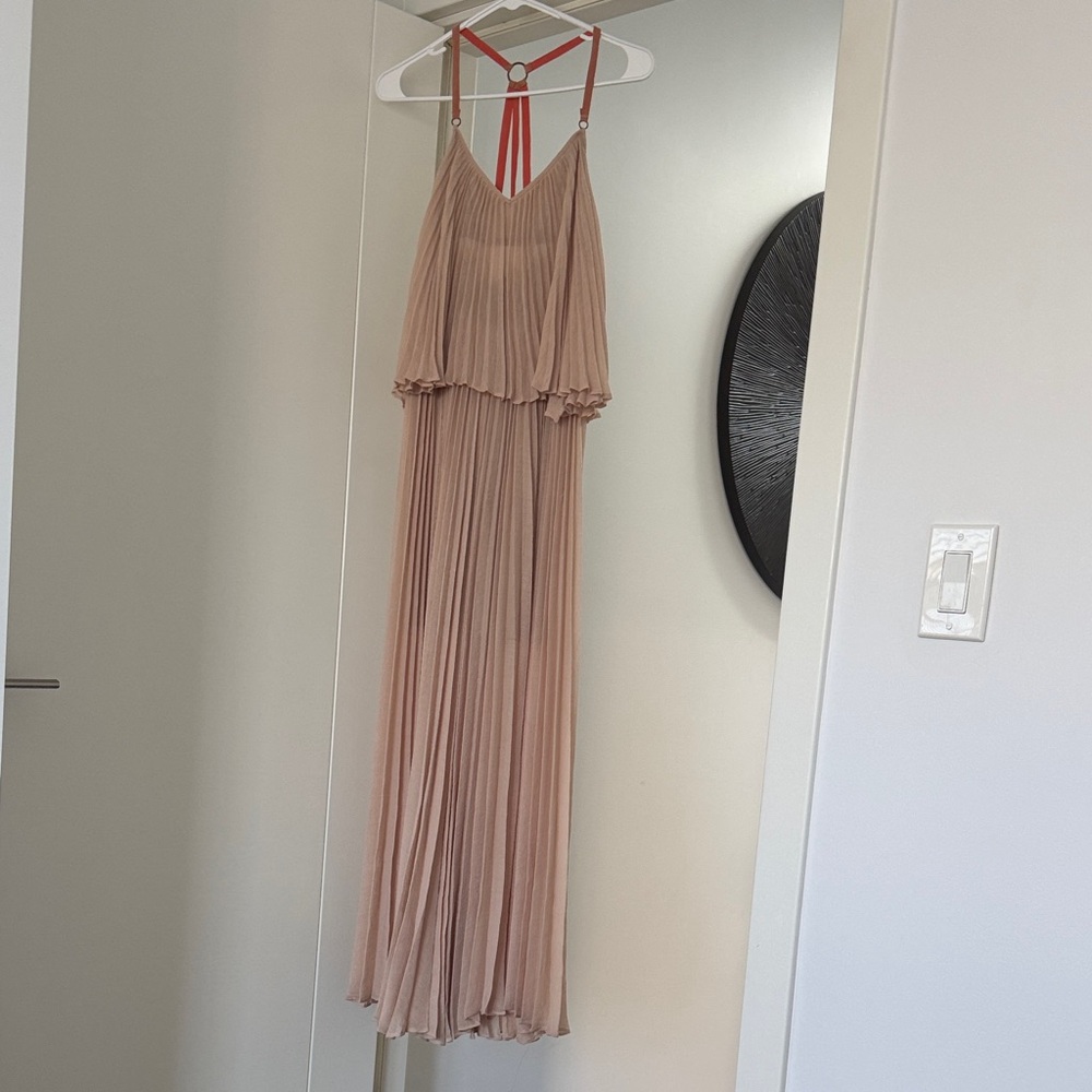 Chic Layered Maxi Dress in Soft Nude